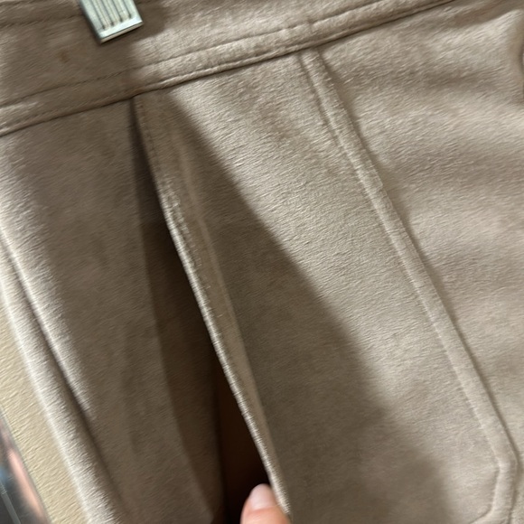 T TahariTan Button-Front Skirt - Picture 3 of 7